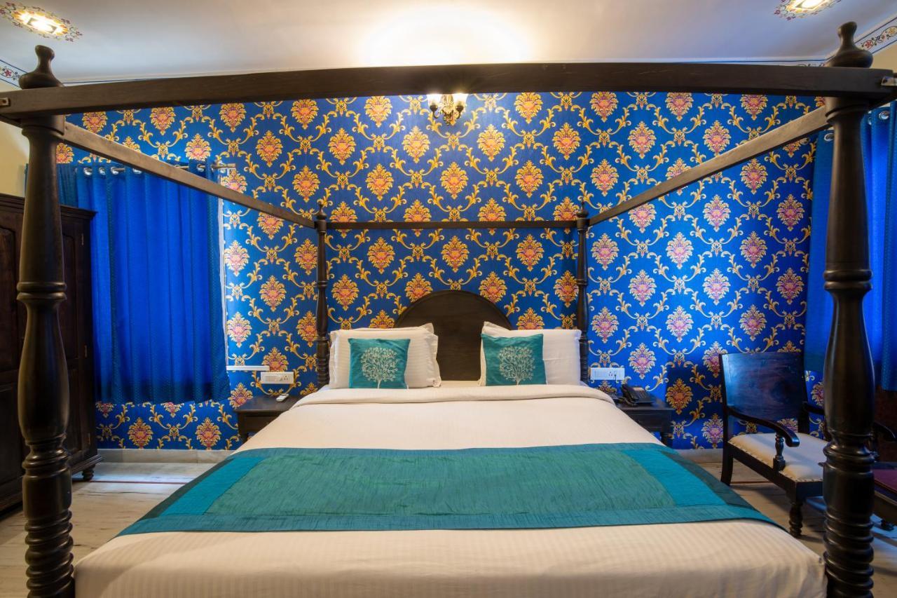 אודייפור Hotel Royal Pratap Niwas מראה חיצוני תמונה